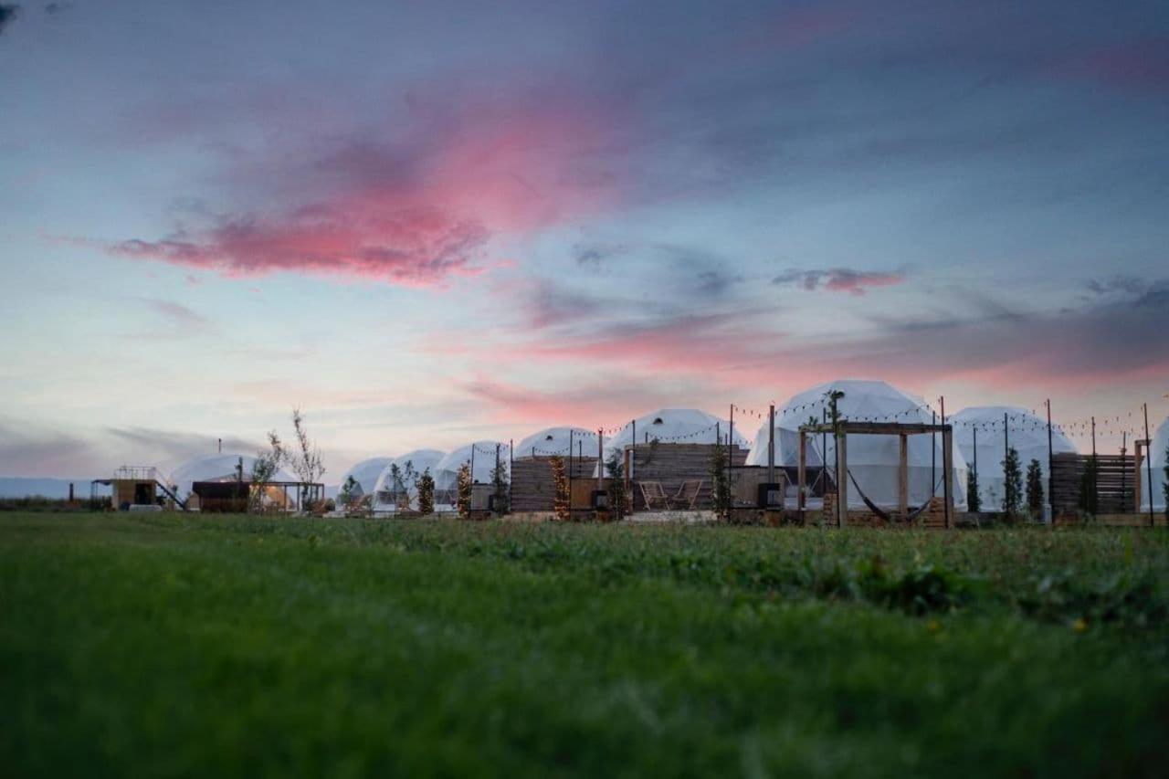 Jewelberry Glamping Hotel Tbilisi Mtsʼkhetʼa Exterior foto