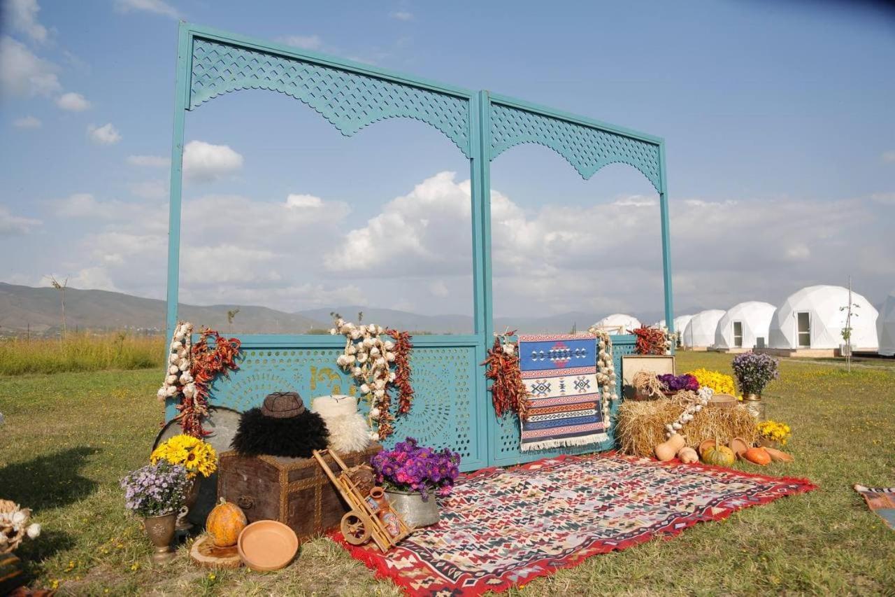 Jewelberry Glamping Hotel Tbilisi Mtsʼkhetʼa Exterior foto