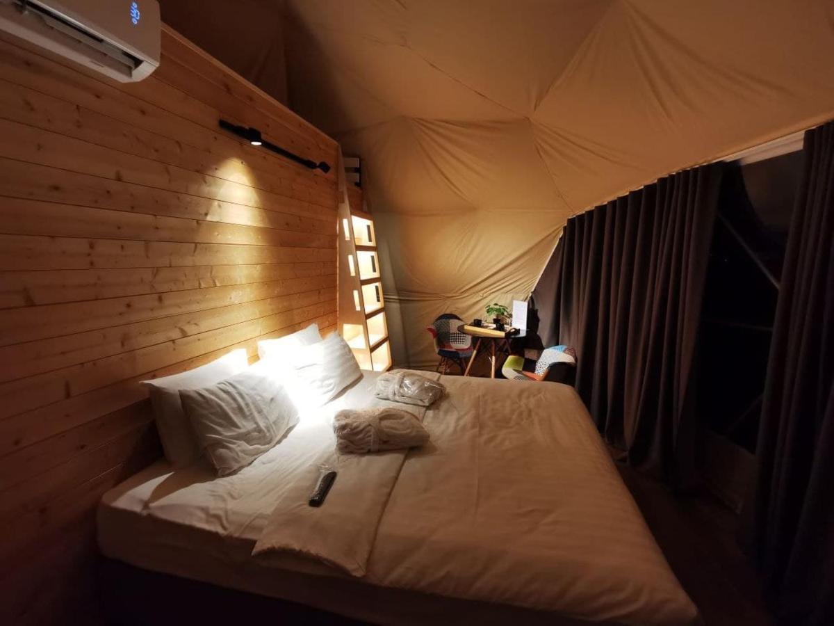 Jewelberry Glamping Hotel Tbilisi Mtsʼkhetʼa Exterior foto